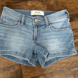 Hollister Low-Rise Blue Denim Shorts
